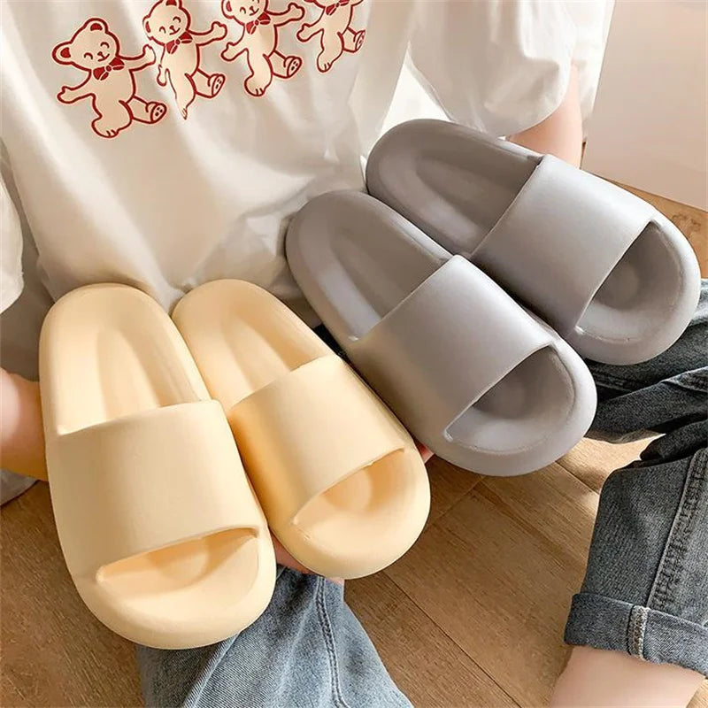 2023 New Women Men Slippers Thick Sole Summer Beach Sandals Bathroom